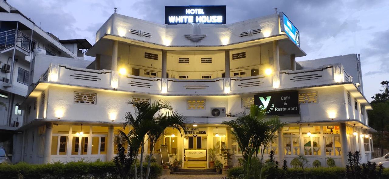 Hotel White House Dehradun Exteriör bild